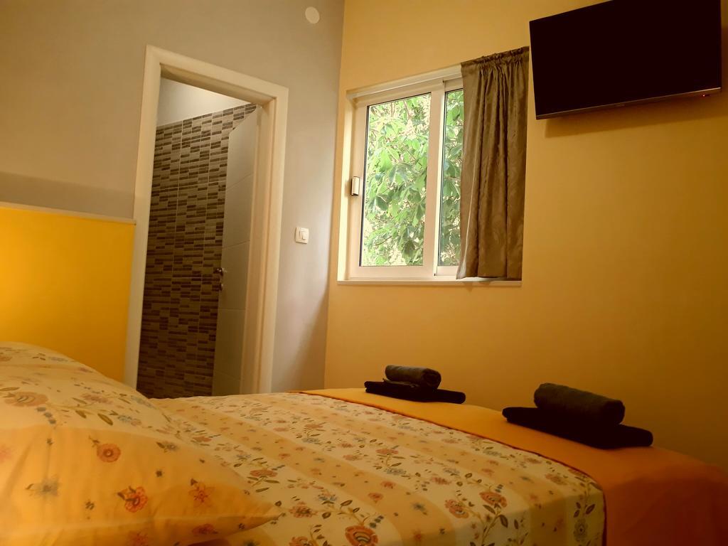 Pia Apartment Дугі-Рат Екстер'єр фото